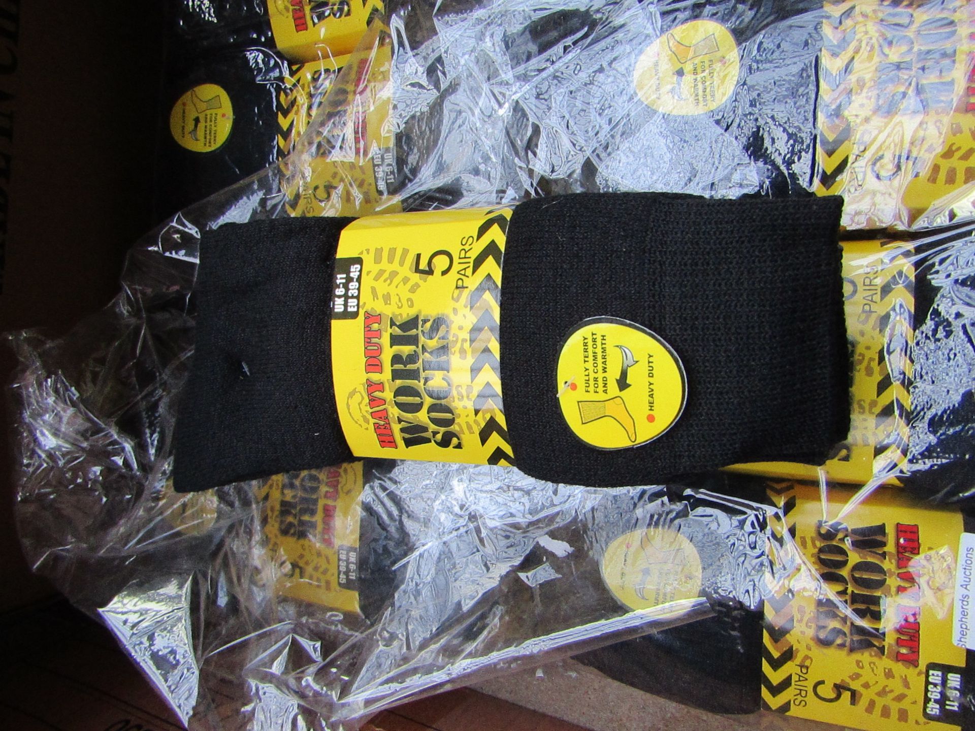 Pack of 12x Heavy Duty work socks, size 6-11, new and packaged.