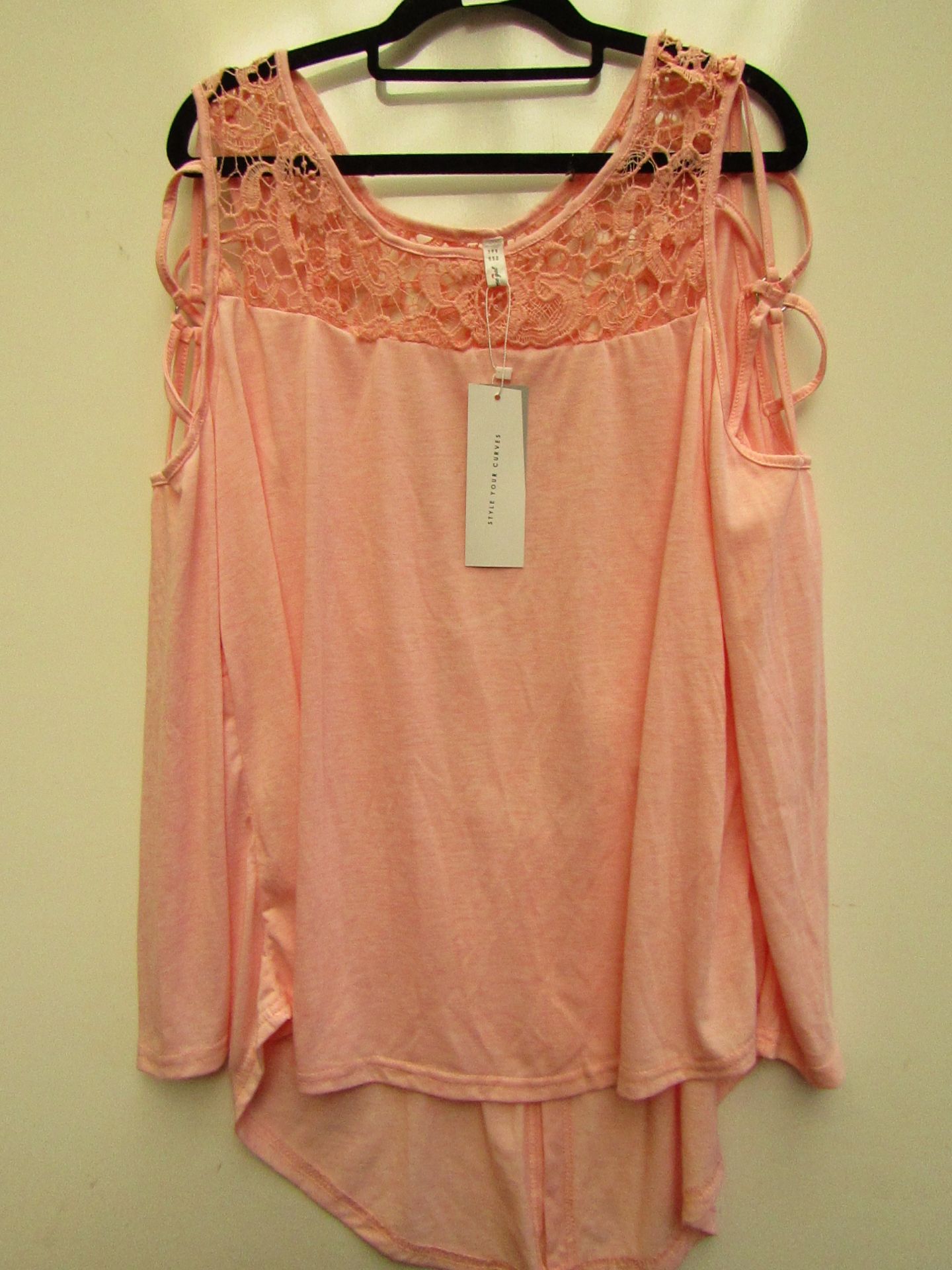Rose Gala Ladies Cold Shoukder Top size 18 new with tag