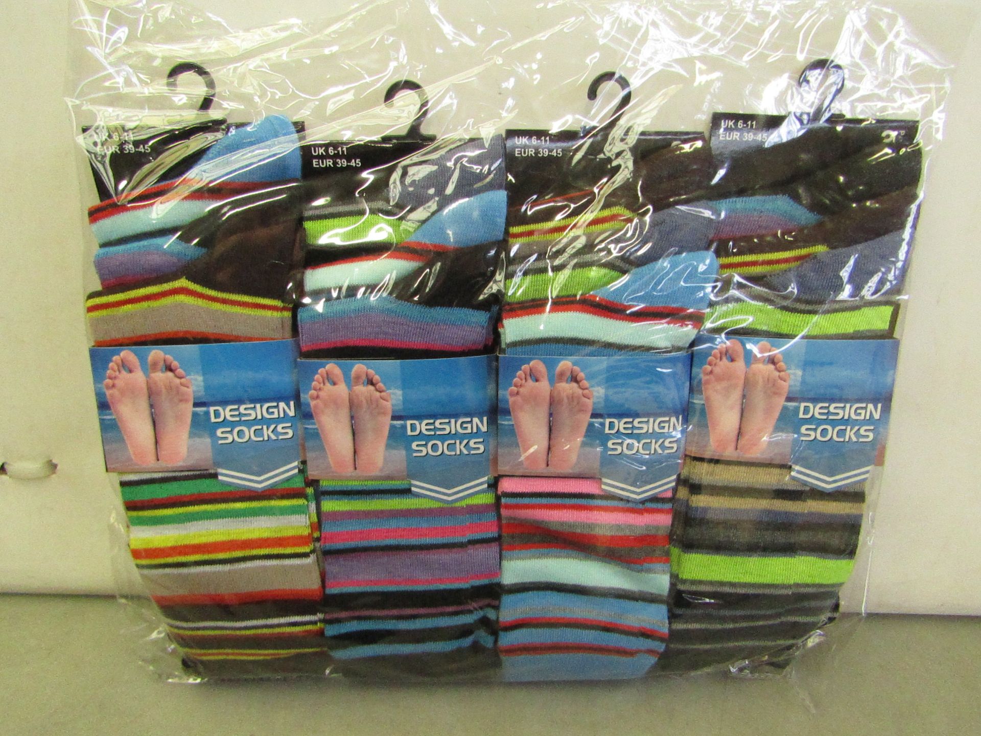 12 X Pairs of Mens Design Socks size 6-11 new in packaging