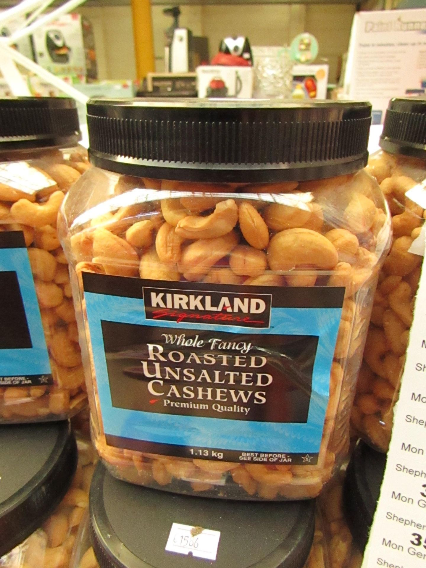 Kirkland Whole fancy Roasted Unsalted Cashews. 1.13kg. BB 16/11/19