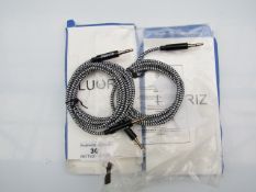 2x Luoriz AUX cable with a display port cable, untested.