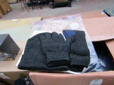 3 piece Merino Wool Gift Sets being Hat, Gloves & Socks new & packaged