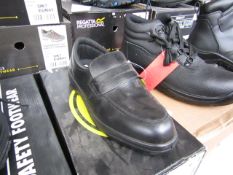 Capps safety steel toe-cap shoes, size 6, new and boxed.