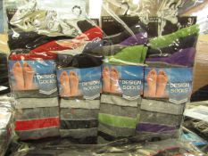 12 X Pairs of Mens Design Socks size 6-11 new in packaging