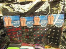 12 X Pairs of Mens Design Socks size 6-11 new in packaging