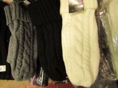 3 X Pairs of Ladies Fleece Lined Cable Knit Style Mittens, 3 different colours ( see Picture )