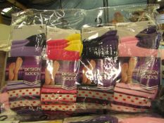 12 X Pairs of Ladies Design Socks size 4-7 new in packaging