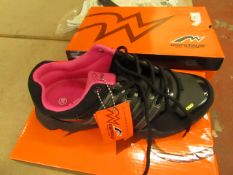 1 x Owndays Traxion Sport Trainer size 38 new & boxed