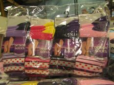 12 X Pairs of Ladies Design Socks size 4-7 new in packaging