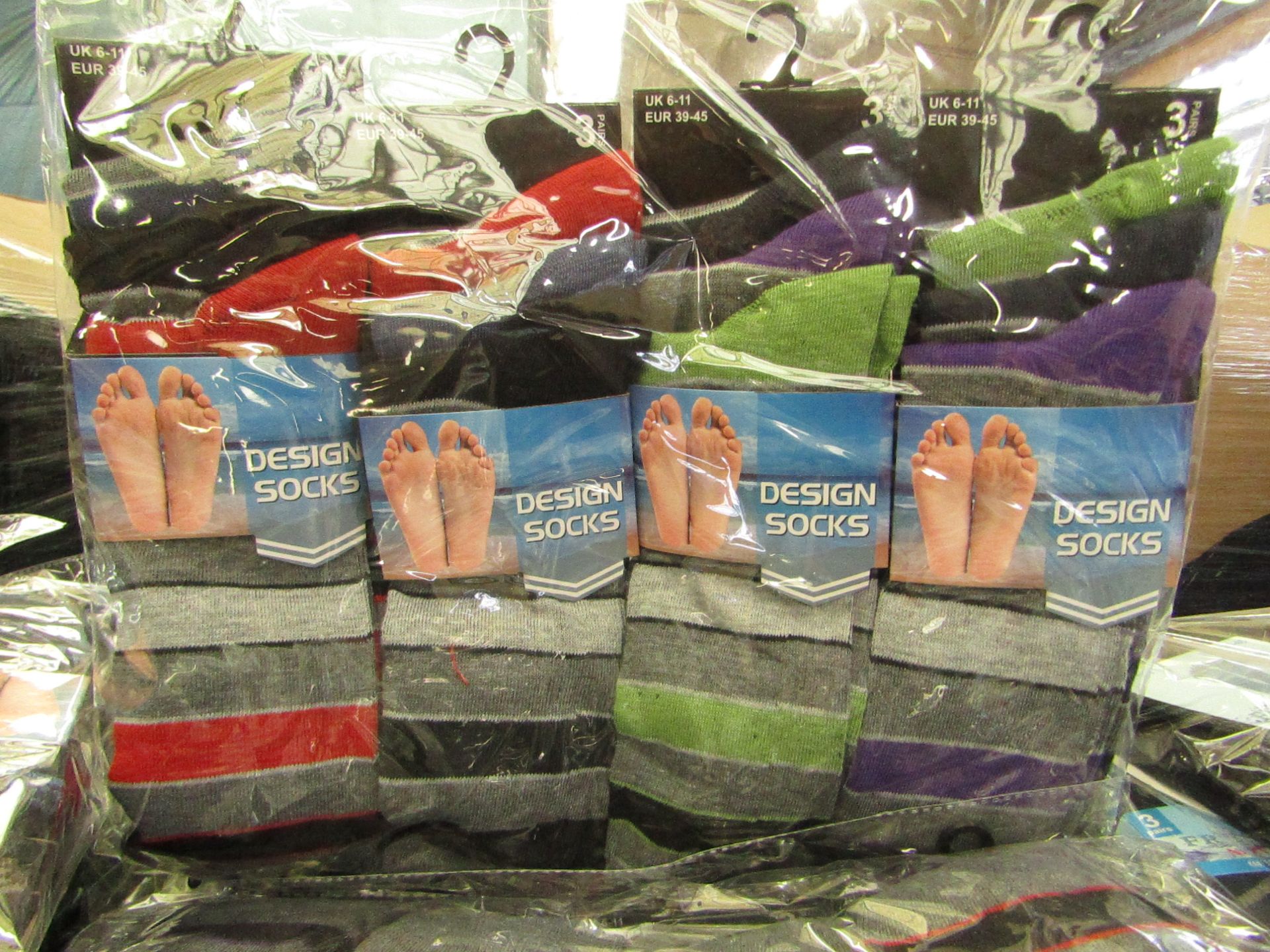 12 X Pairs of Mens Design Socks size 6-11 new in packaging