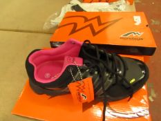 1 x Owndays Traxion Sport Trainer size 38 new & boxed