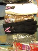 4 X Pairs of Ladies Fleece Lined Cable Knit Style Gloves, 4 different colours ( see Picture ) RRP £