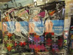 12 X Pairs of Mens Design Socks size 6-11 new in packaging