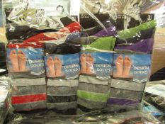 12 X Pairs of Mens Design Socks size 6-11 new in packaging