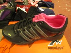 1 x Owndays Traxion Sport Trainer size 39 new & boxed