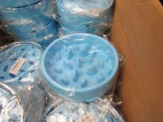 5 x Slow Feeder Dog Bowls. New & Packaged