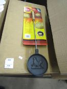 12x Gardeco pancake pans, new and boxed.