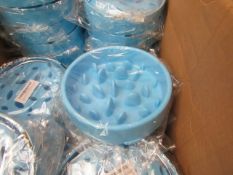 5 x Slow Feeder Dog Bowls. New & Packaged