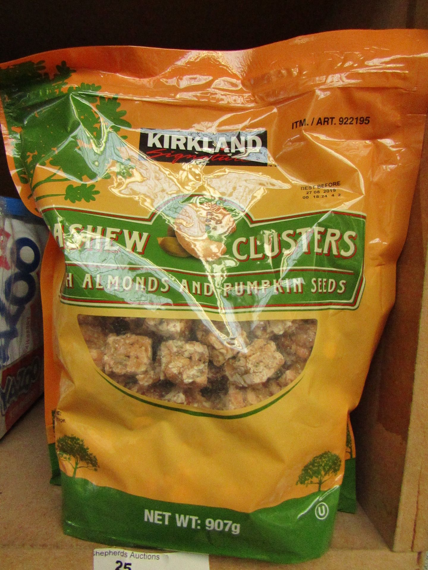 Kirkland Cashew Clusters with Almonds & Pumpkin Seeds 907g. BB 27/8/19