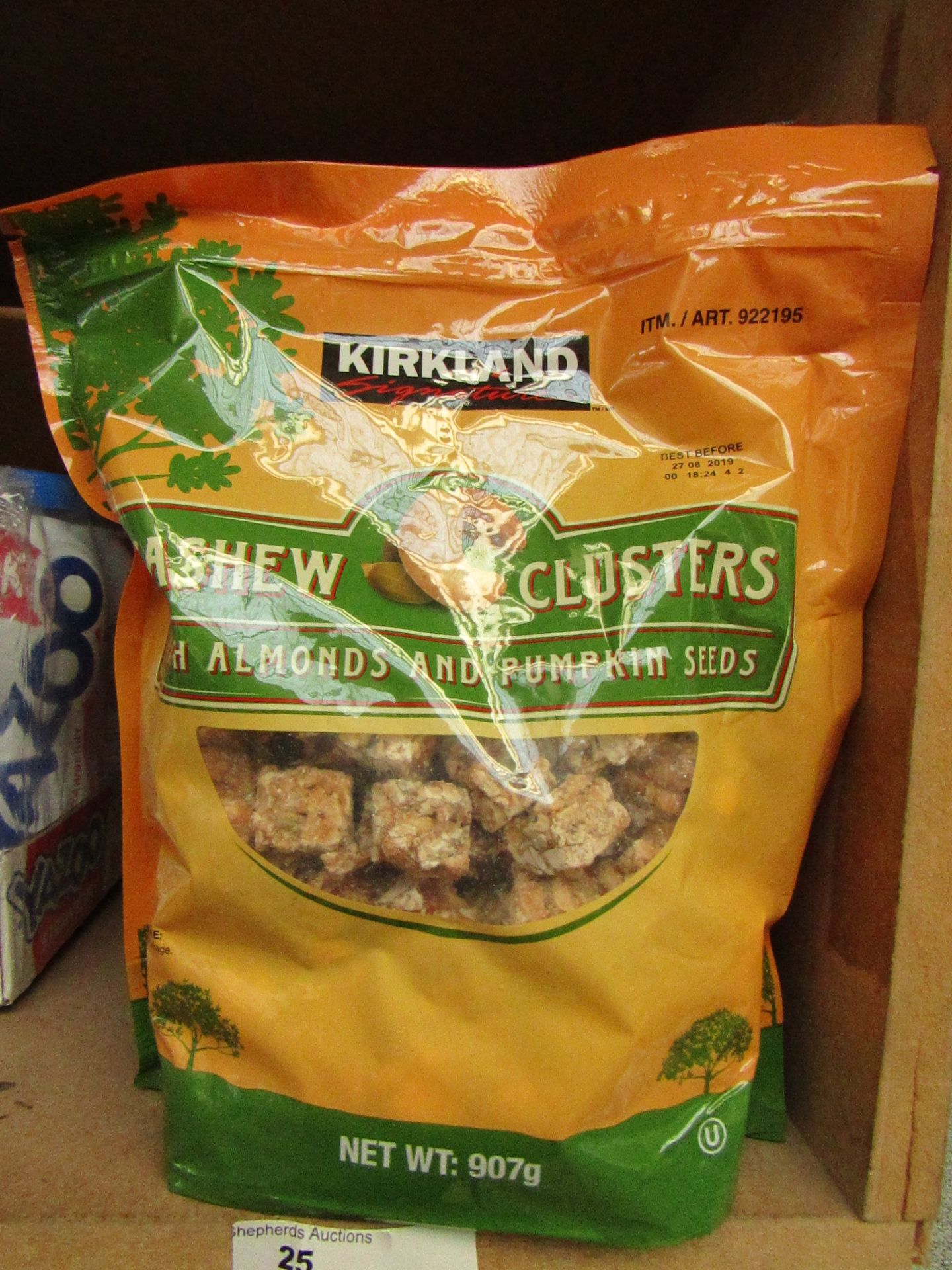 Kirkland Cashew Clusters with Almonds & Pumpkin Seeds 907g. BB 27/8/19