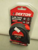 Dekton 7.5 Meter tape Measure with Belt clip. New & packaged