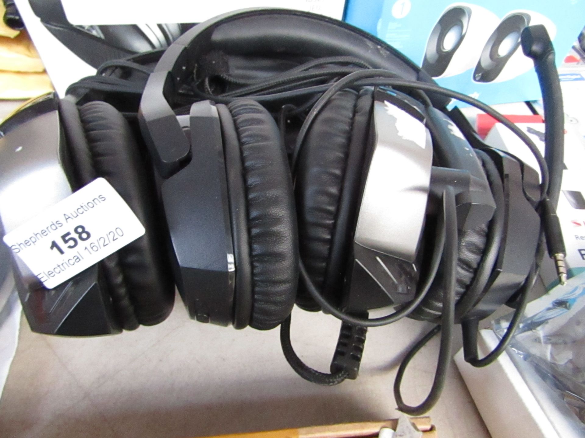 2x HeadSet's - Onikumas - gaming headset, untested & Hyper X - Cloud stinger gaming headset/Mic -