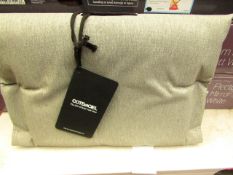 Tablet pillow stand, new.