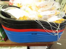 5x Various coloured sledges, collurs picked at random, new.