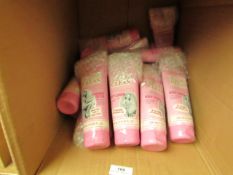 10x 200ml Squeaky Clean body lotion, new.