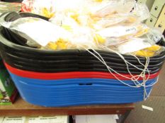 5x Various coloured sledges, collurs picked at random, new.