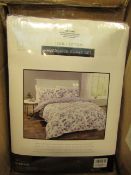 Sanctuary Elissia Purple Reversible Duvet Set Superking 100 % Cotton RRP £79.99 New & Packaged