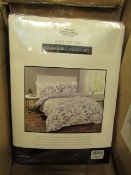 Sanctuary Elissia Purple Reversible Duvet Set Superking 100 % Cotton RRP £79.99 New & Packaged