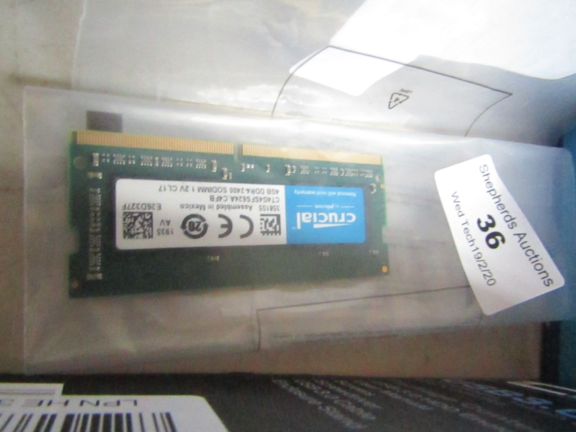 Crucial 4GB DDR, untested.