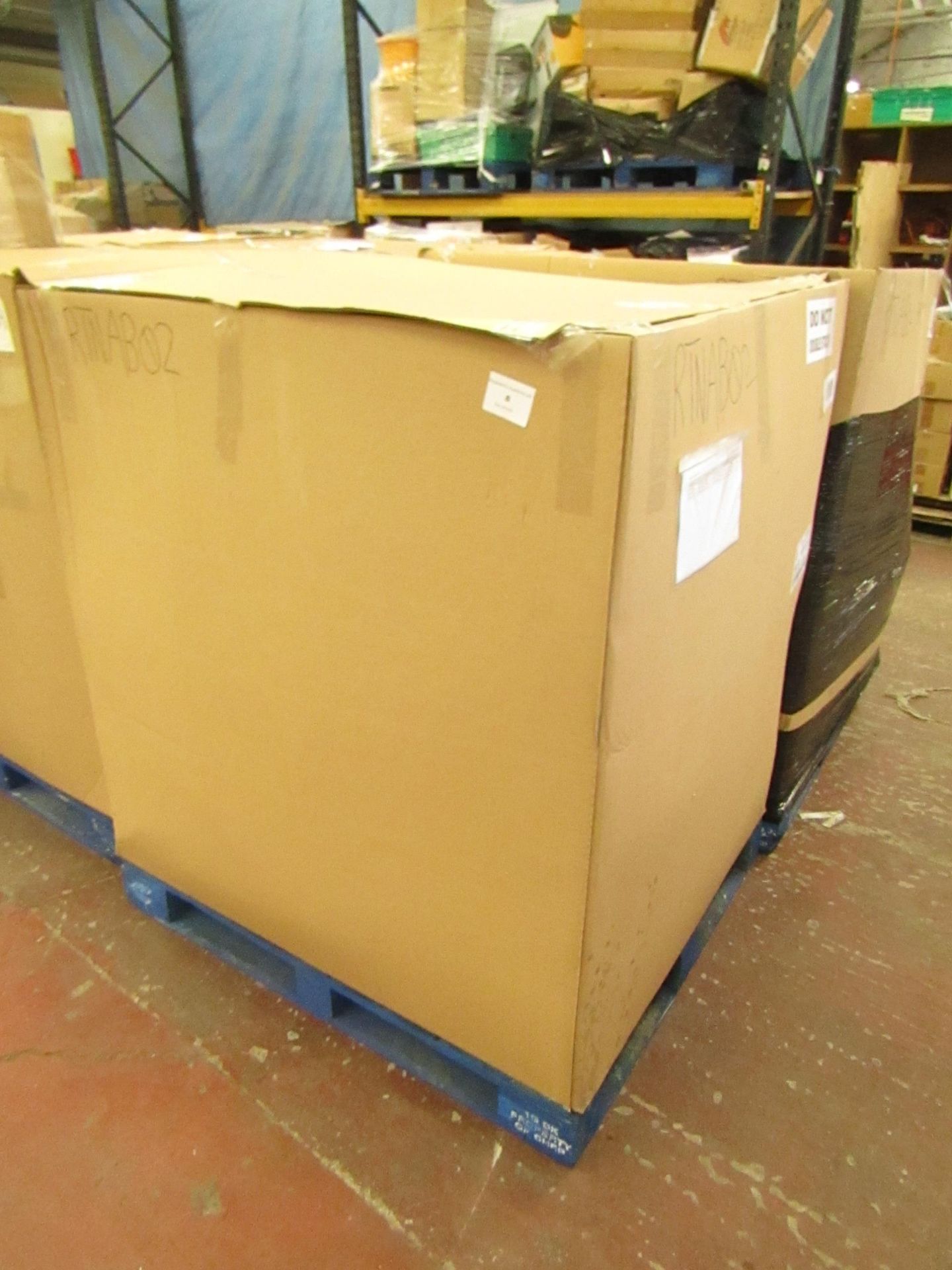 | 34X | THE PALLET CONTAINS VARIOUS SIZED YAWN AIR BEDS | BOXED AND UNCHECKED | NO ONLINE RE-