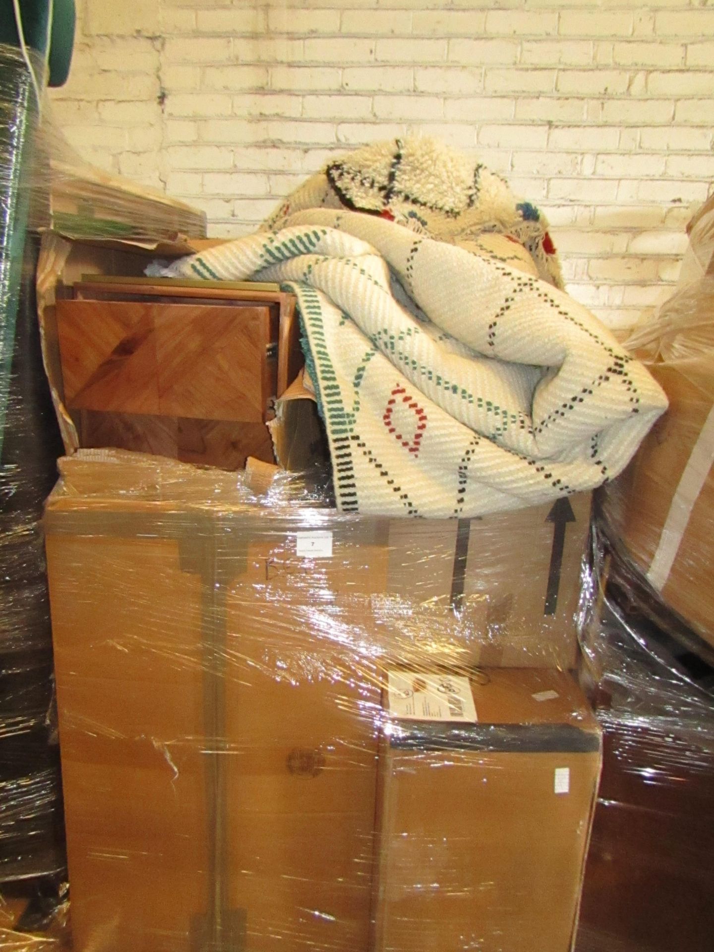 | 1x | PALLET OF SWOON B.E.R AND AWAITING PARTS AND POSSIBLY GRADED FURNITURE ITEMS WHICH COULD