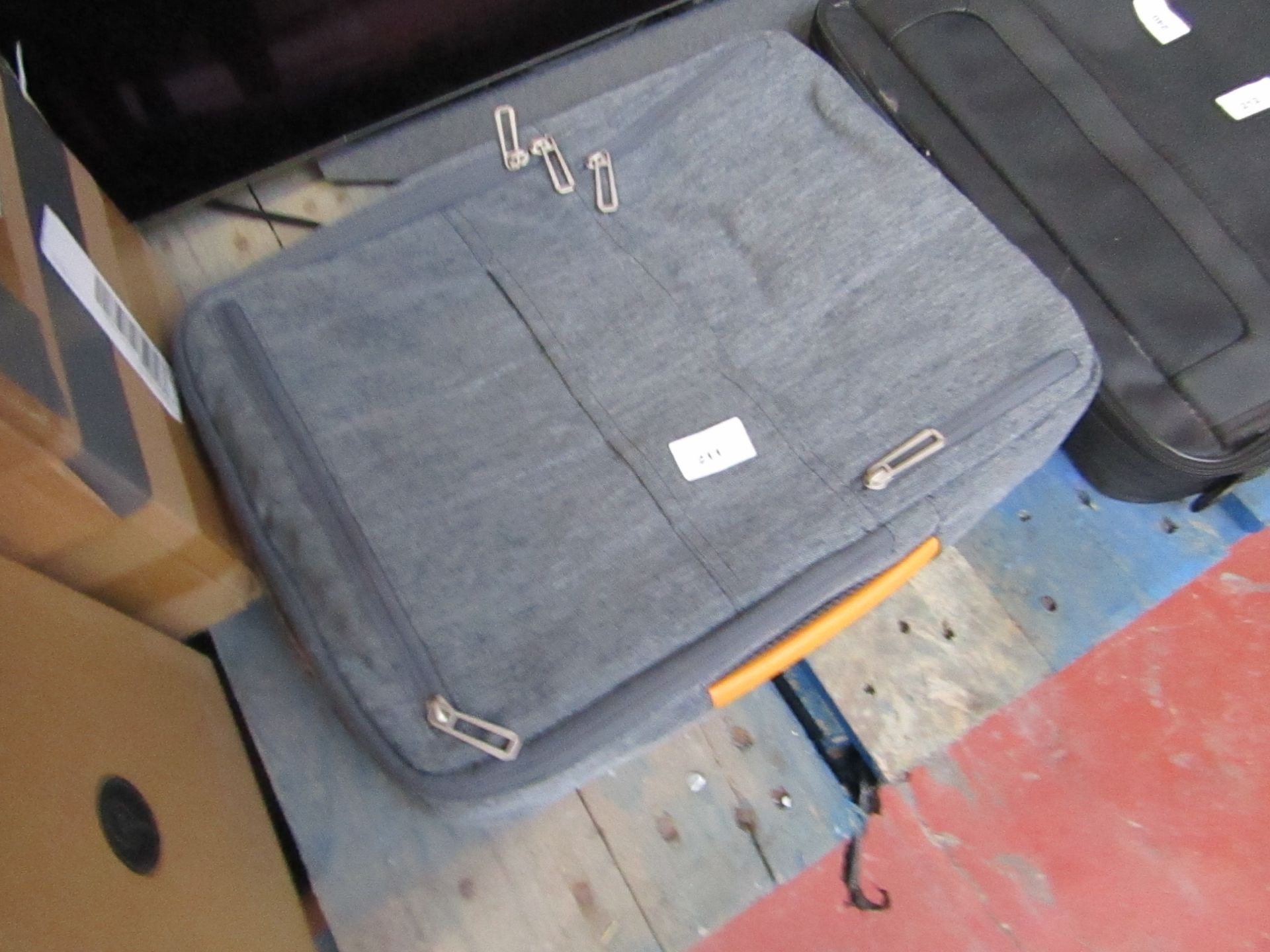 WIWU - Laptop bag - See image for design.