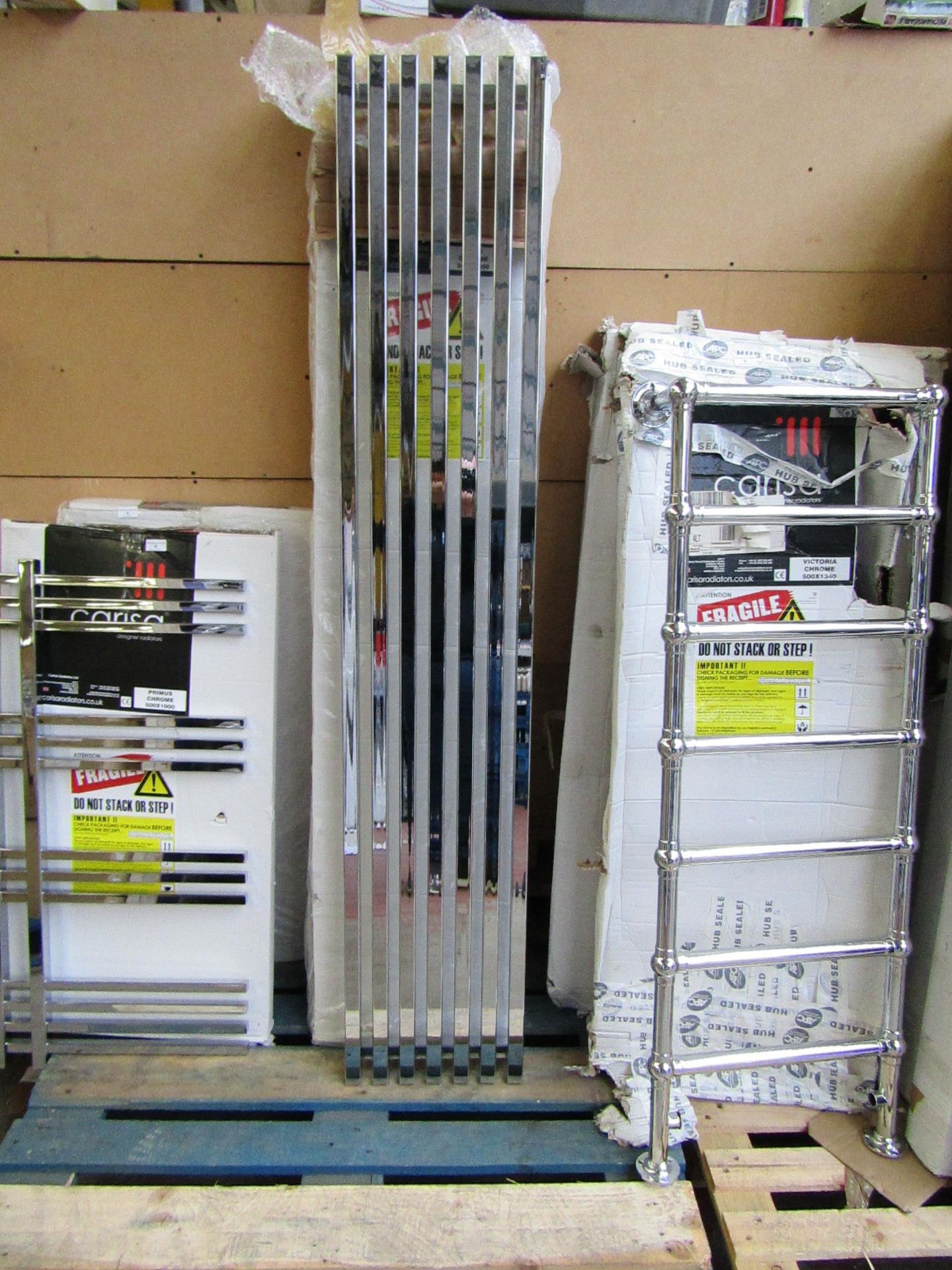 Carisa Zara Chrome 340x1800 radiator, with box, RRP £350, please read lot 0.