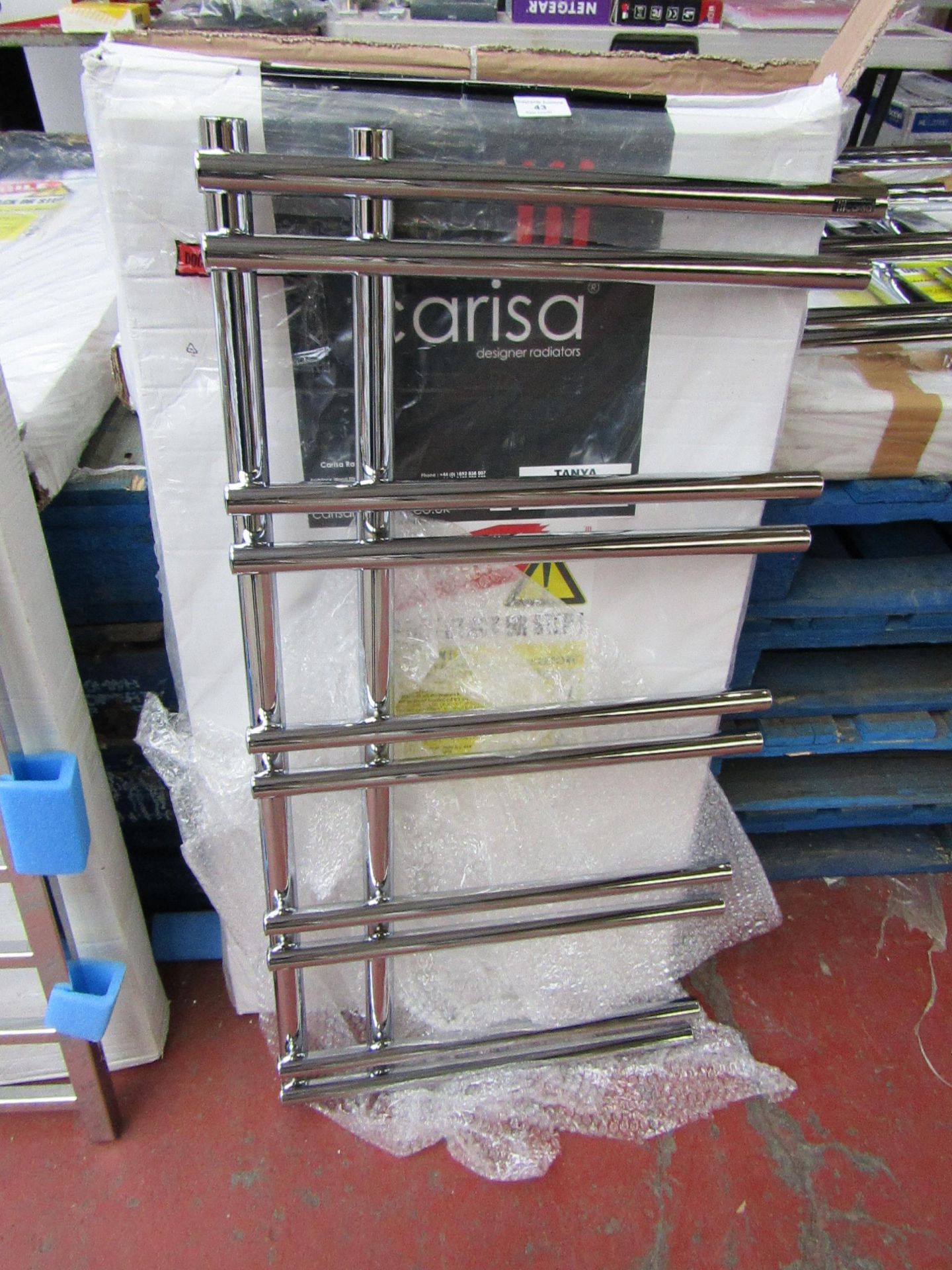 Carisa Tanya Chrome 500x1000 radiator, with box, RRP £338, please read lot 0.