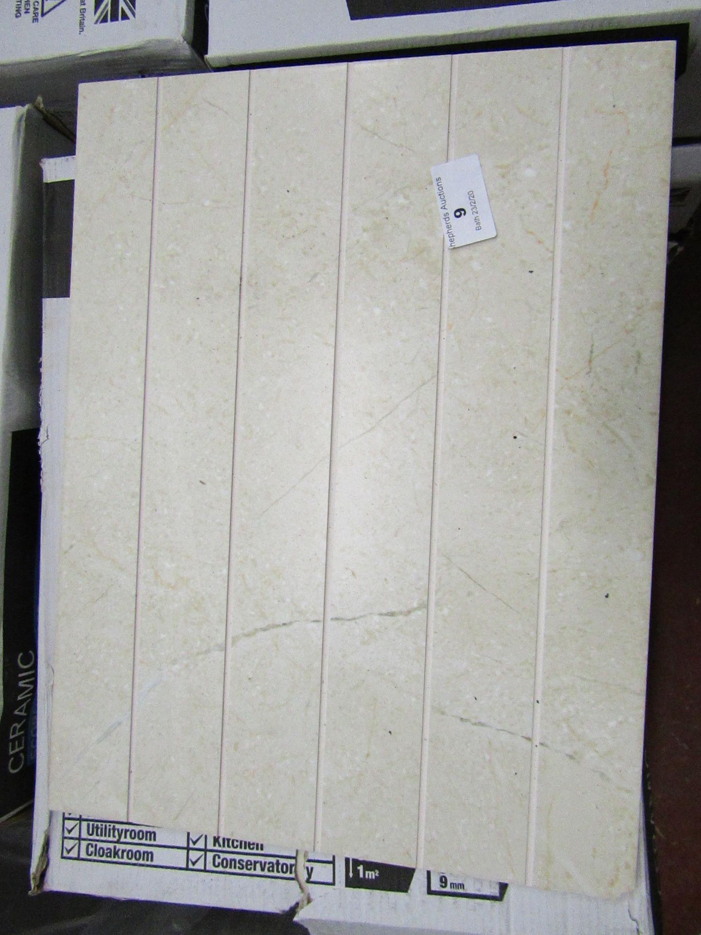 12x Packs of 10 Wickes 360x275 Crema Marfil Satin Scored wall tiles, new. Each pack is RRP £16.99