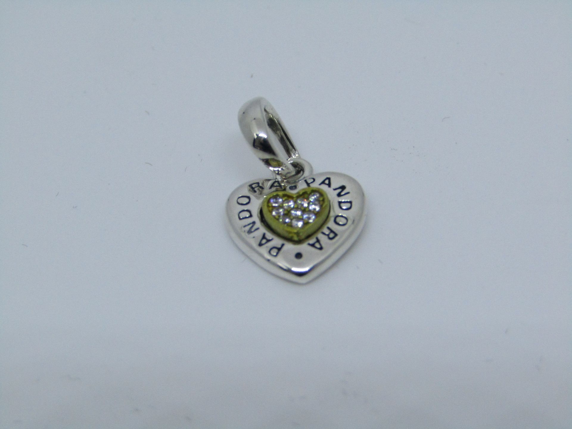 Pandora Heart Charm 925 Silver in Presentation pouch & comes with gift bag (ideal Mothers Day