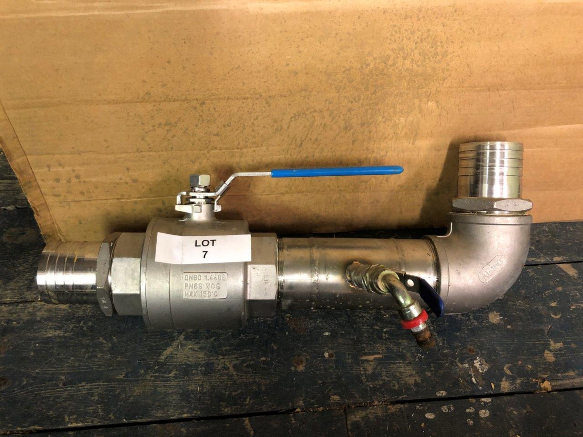 DN 89 316 stainless steel ball valve on pipework with 90° bend and 3” hose barbs