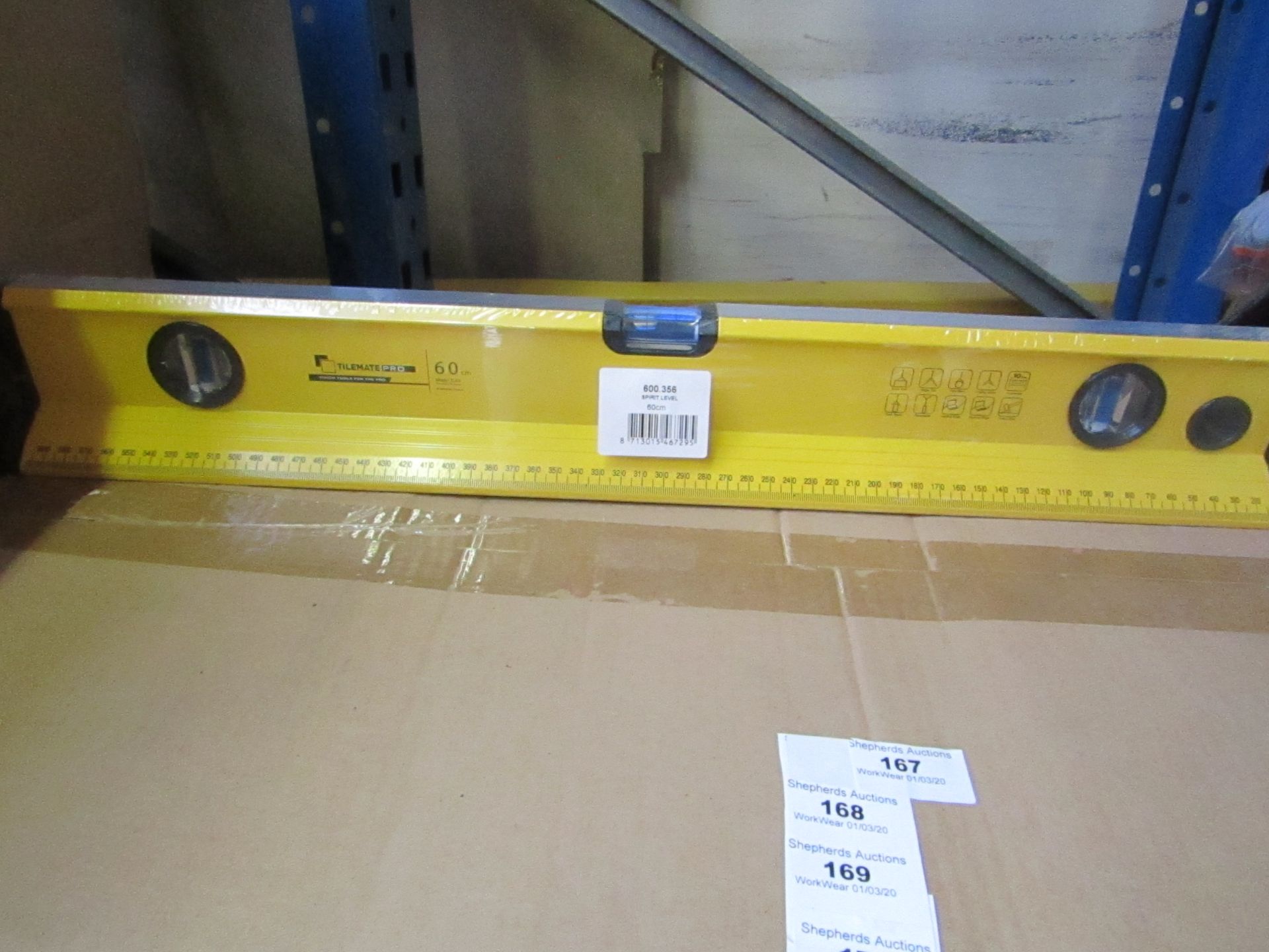Tilemate 60cm ridged ruler with spirit level, new and factory sealed.