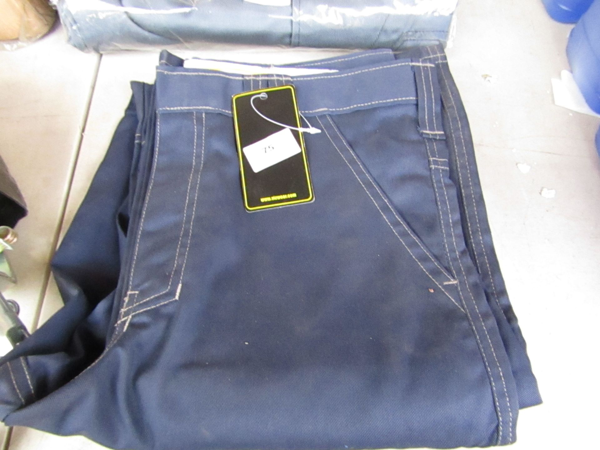 Vizwear action line trouser, size 28R, new and packaged.