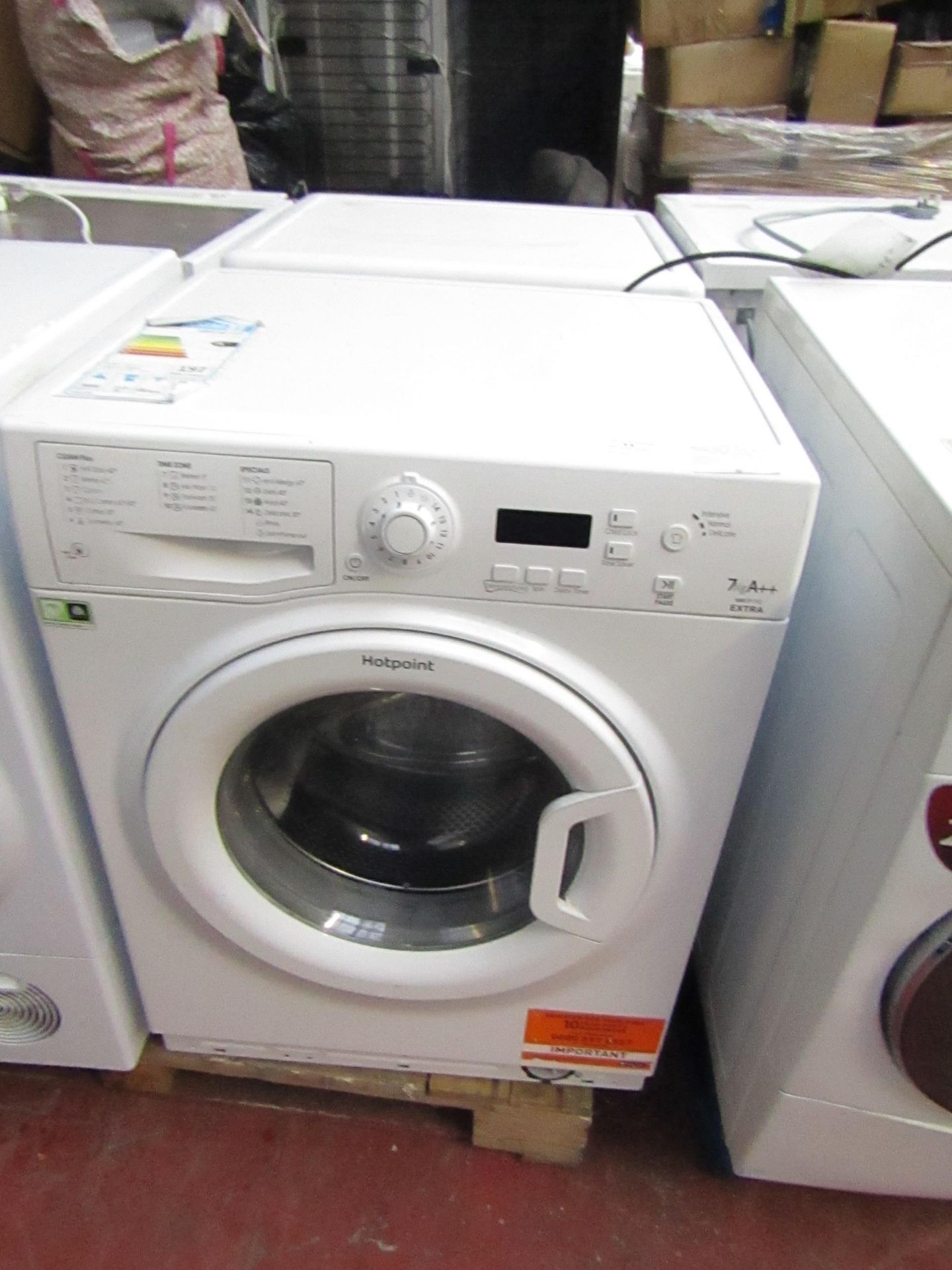 Hotpoint 7KG washing Machine, powers on and spins
