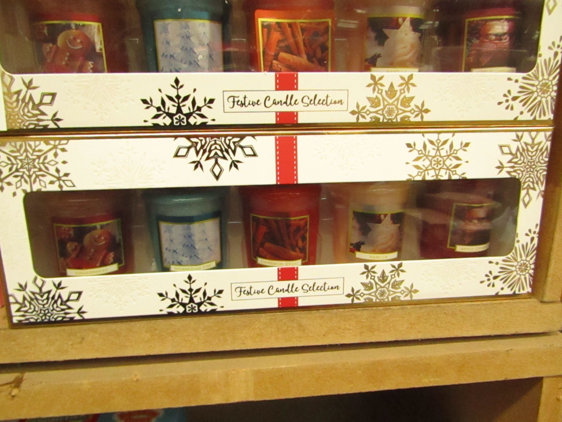 Set of 5 Festive Candle Selection. Incl Cinnamon,Gingerbread,Vanilla etc. New & packaged