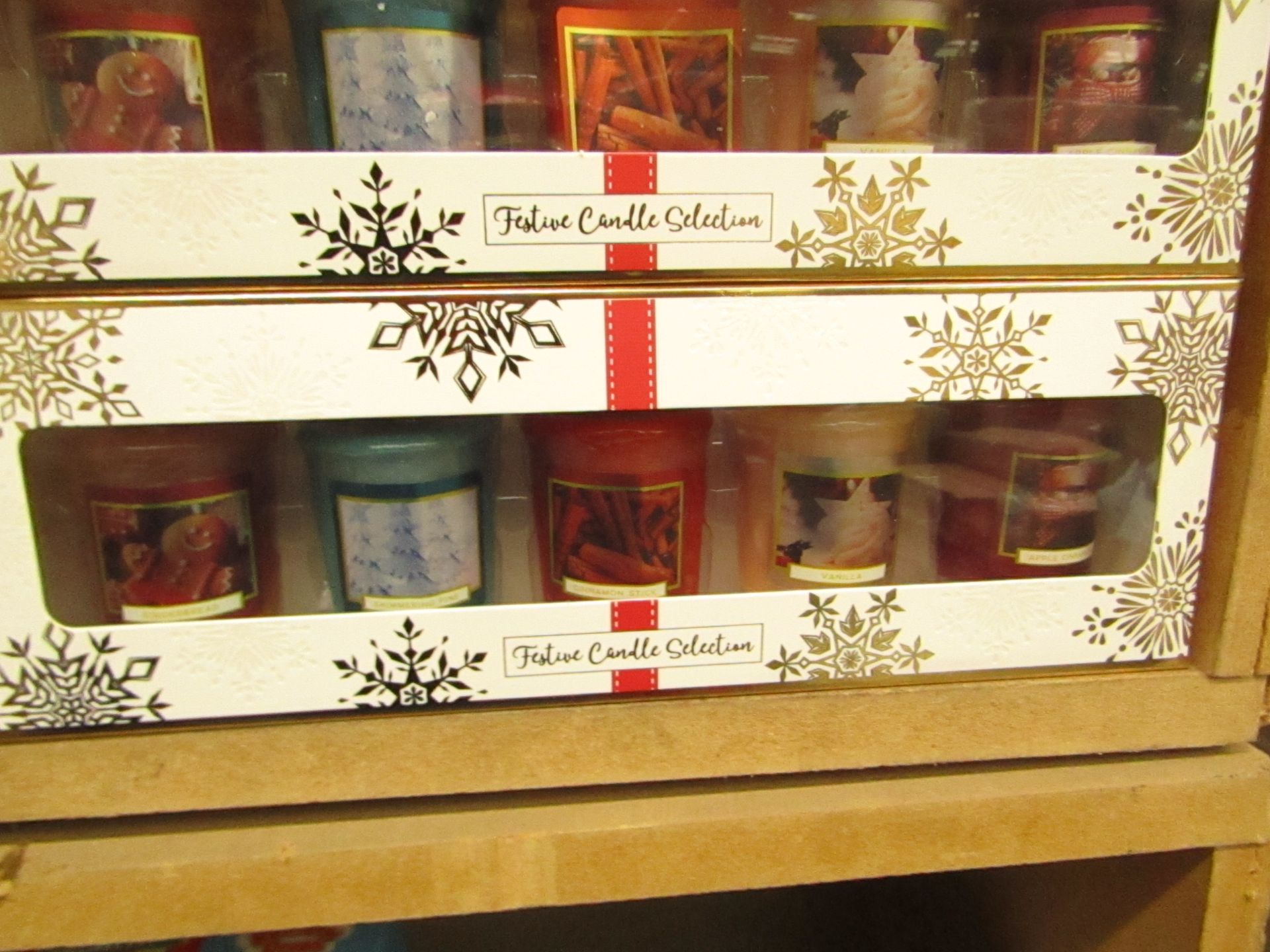 Set of 5 Festive Candle Selection. Incl Cinnamon,Gingerbread,Vanilla etc. New & packaged