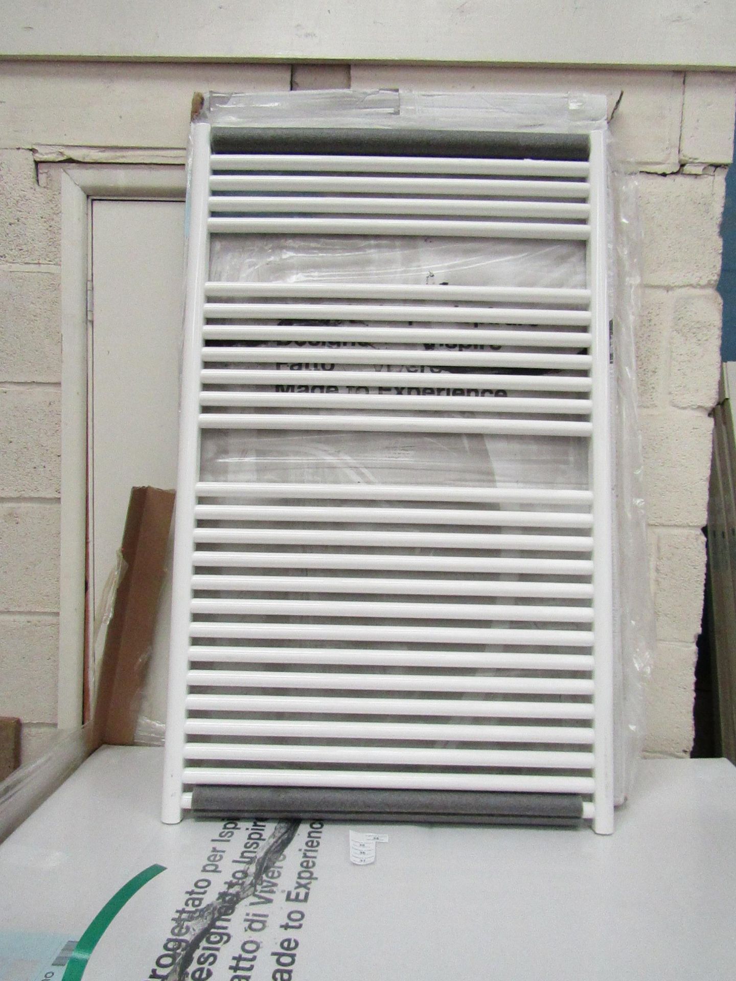 Tissino Hugo series 2 Chunky 1212x750mm White towel radiator, new and boxed.