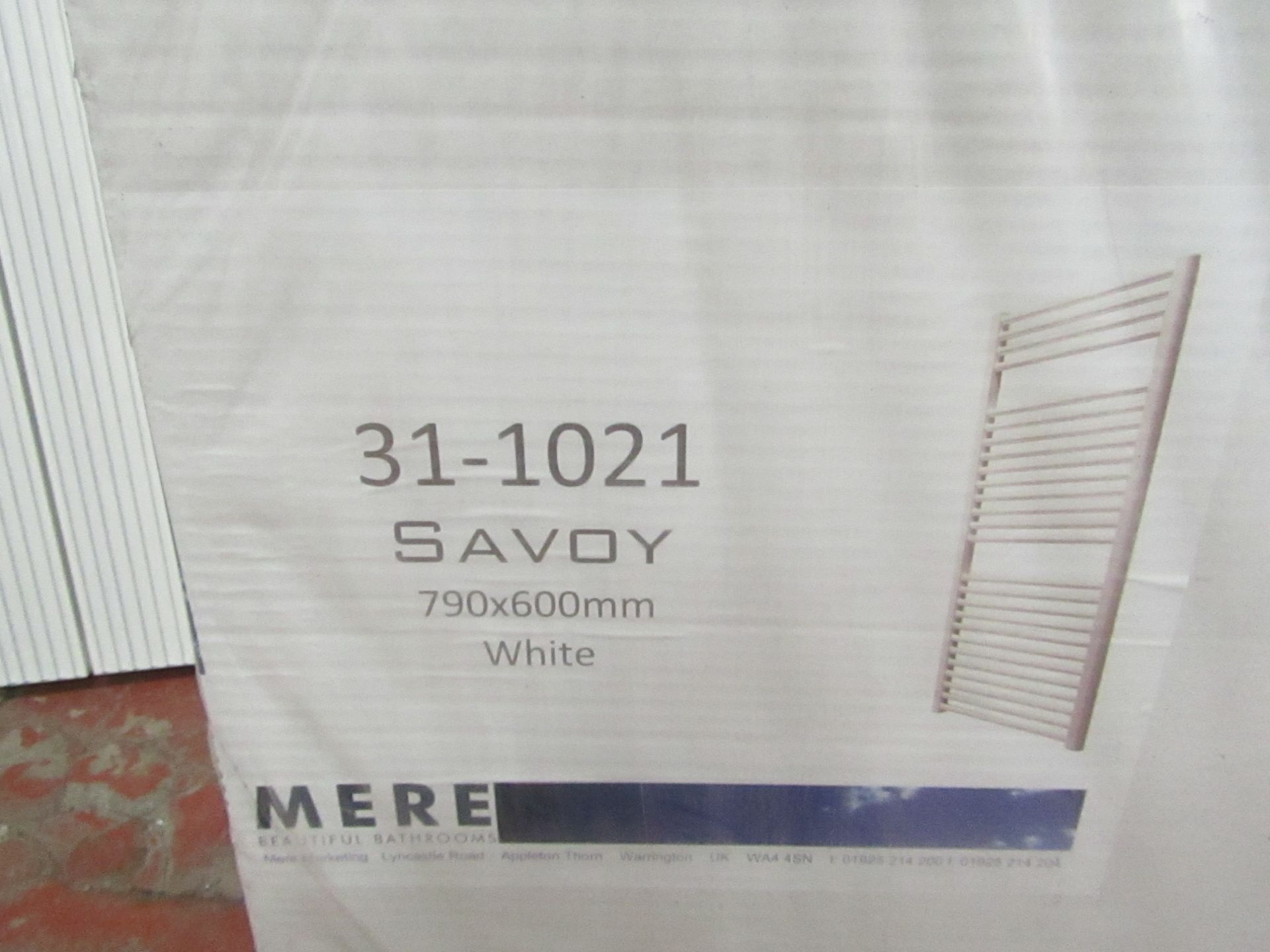 Mere Savoy 790x600mm White Towel Rail - New.