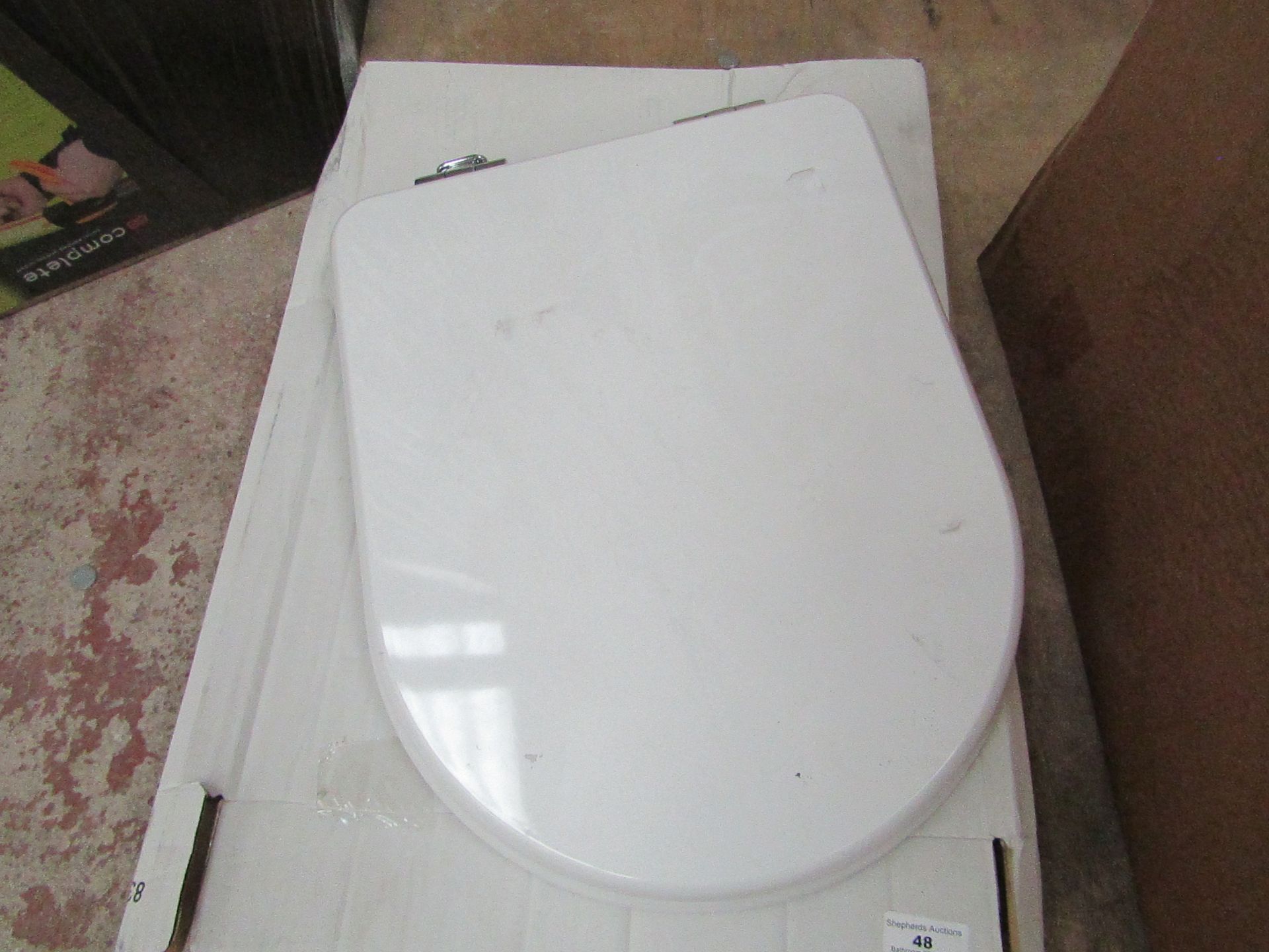 Unbranded Roca Toilet Seat - New and Boxed.