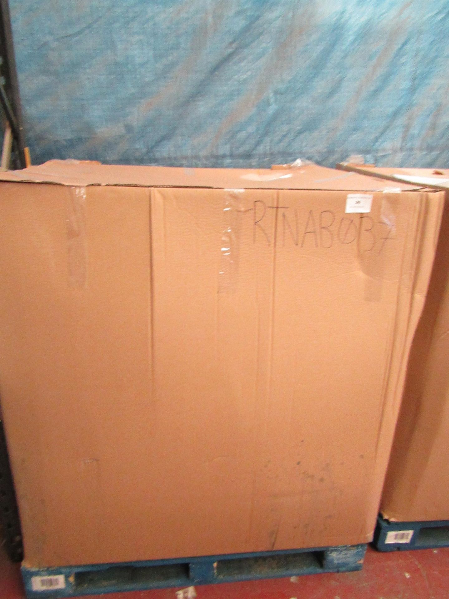| 36X | THE PALLET CONTAINS VARIOUS SIZED YAWN AIR BEDS | BOXED AND UNCHECKED | NO ONLINE RE-